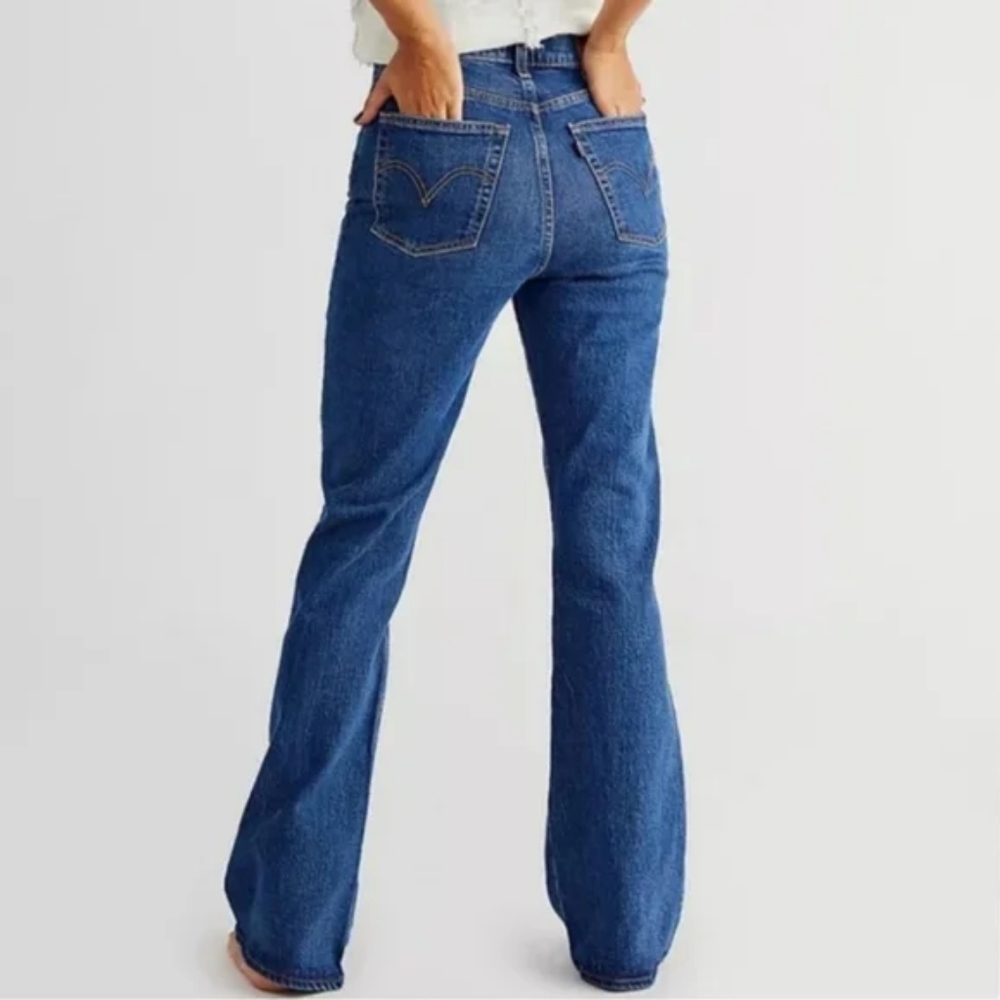 Levi's Ribcage High Rise Bootcut Jeans - Picture 7 of 16